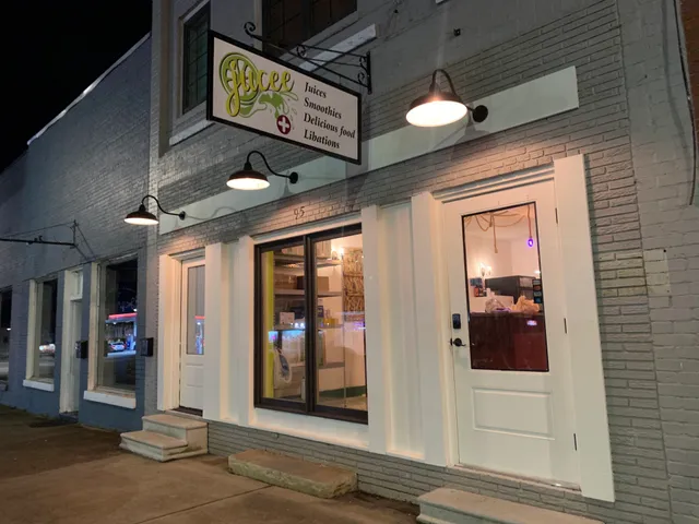 JUCEE Plus (+) Smoothie And Wine Bar