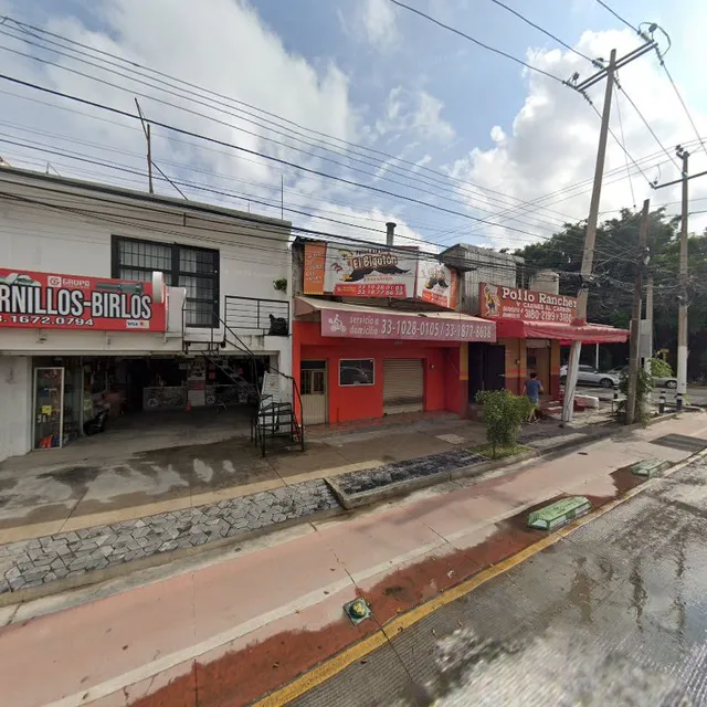 Pollo a La Leña El Bigotón