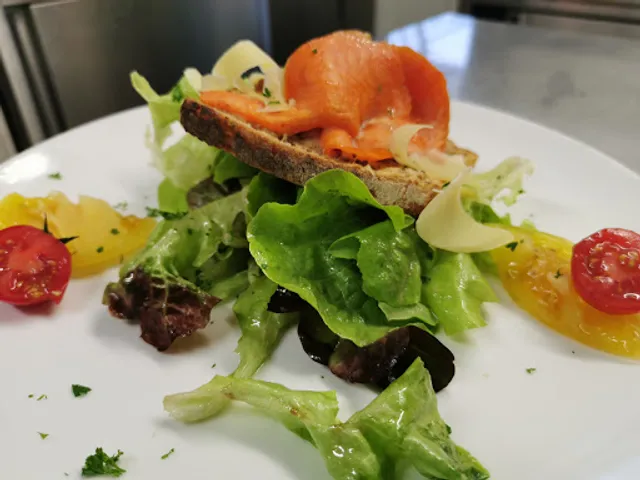 Auberge du Charron à Montréal la cluse