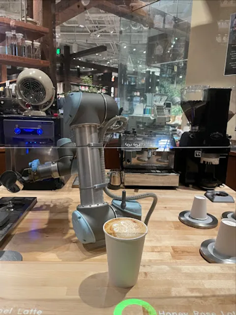 Artly Robot Coffee @ MUJI Portland