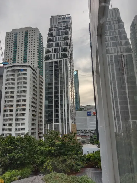 Upper Suites Sukhumvit 23（アッパースイーツ・スクンビット23）