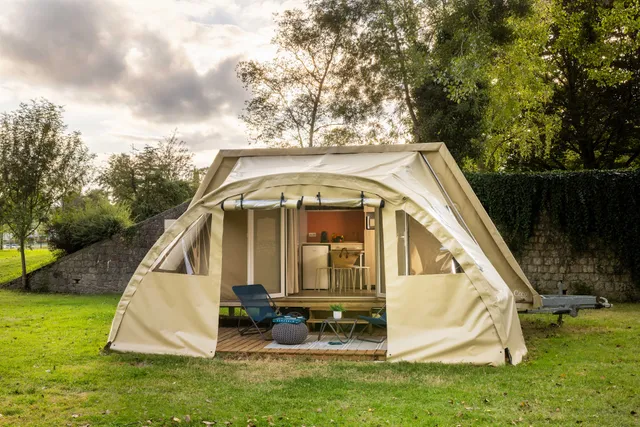 CAMPING SAINTES GRANDES RIVES