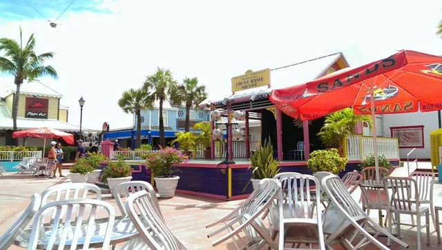 Rum Runners Bar & Grill
