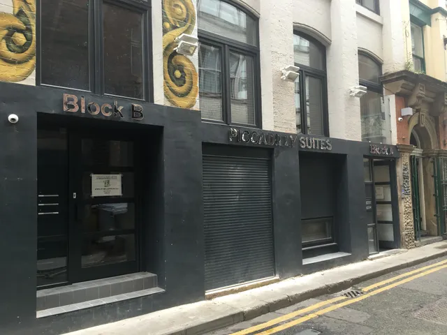 Piccadilly Luxury Suites