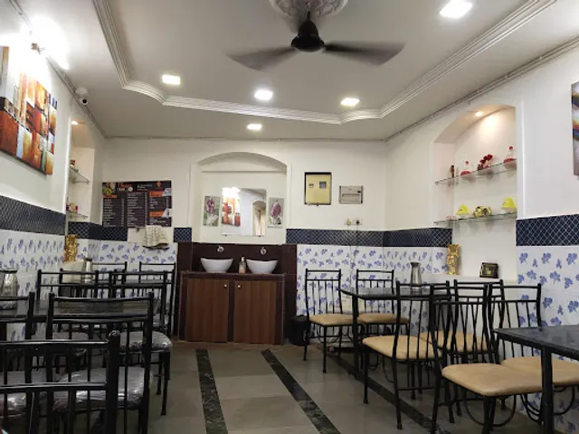 Bhaiya's Cafe and Restaurant