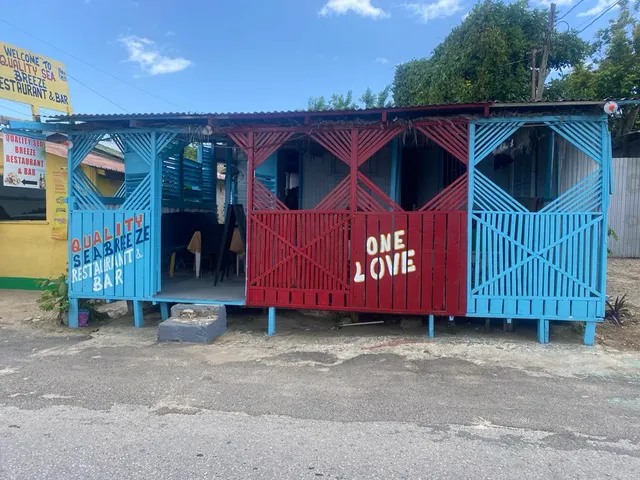 Quality's Seabreeze Restaurant & Bar