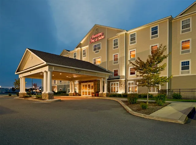 Hampton Inn & Suites Rockland
