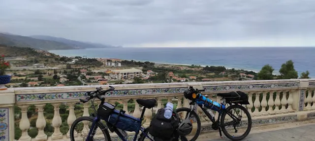 Bar l'Arch Caffè S.a.s.