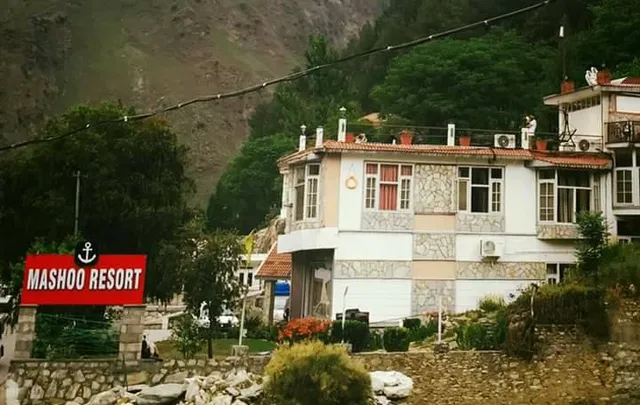 Mashoo Resorts