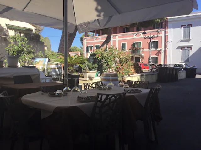 Ristorante di pesce - La Piazzetta a Santa Marinella