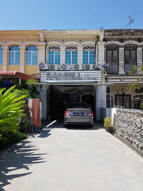 RainHill Guest House