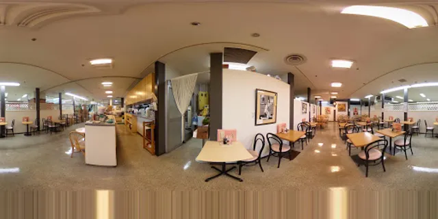 カフェレストリズム