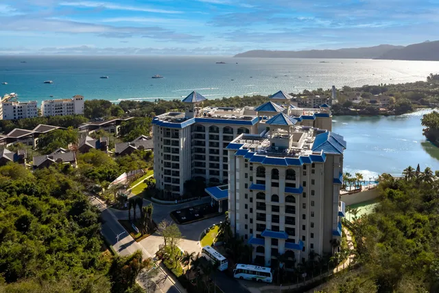 Palace Resort & Spa Yalong Bay Sanya