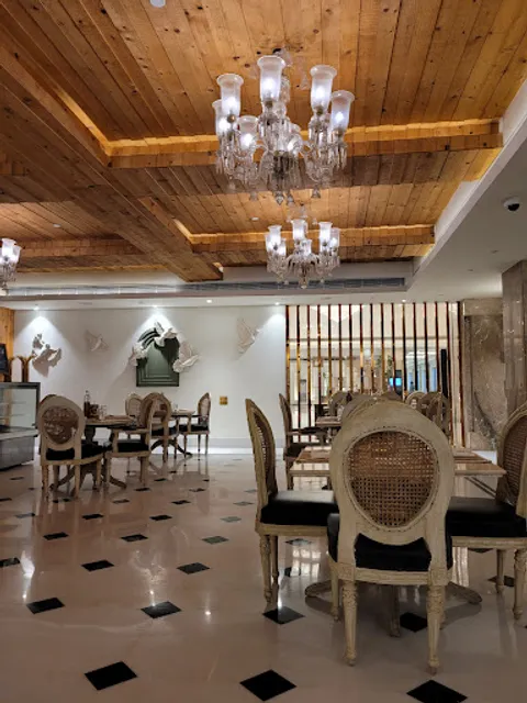 Brio Art House & Cafe