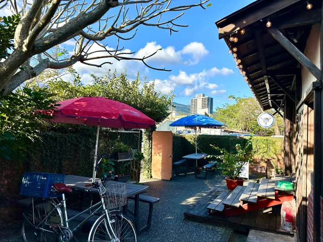 The Thirsty Owl 貓頭鷹咖啡館