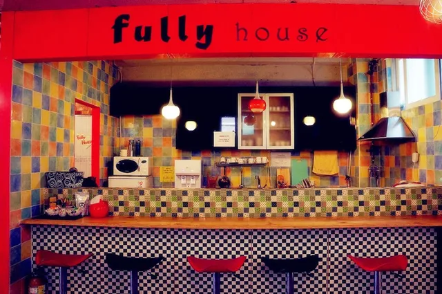 Fully Hong Hostel