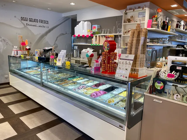 Mario Ice Cream Shop