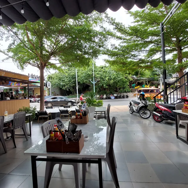 Shadow Cat Station - Cocktail & Coffee - Bánh Canh Chả Cá - Phở - Mì Quảng