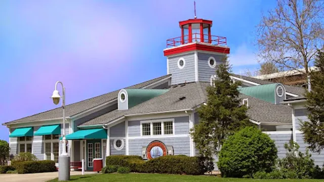 Emerald Necklace Cafe