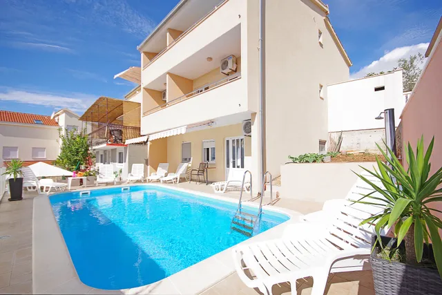 Apartments Bartulić