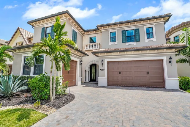 Linda Martignetti, Realtor