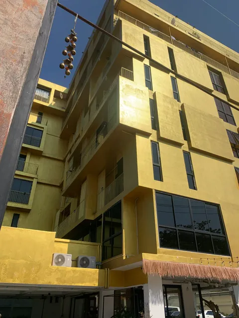 Breezewood Bangkok Hotel