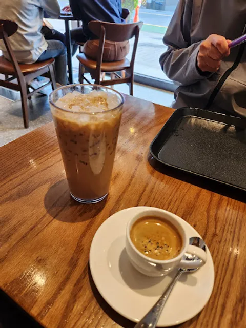 The Coffee Bean & Tea Leaf Seolleung-ro 86-gil Branch