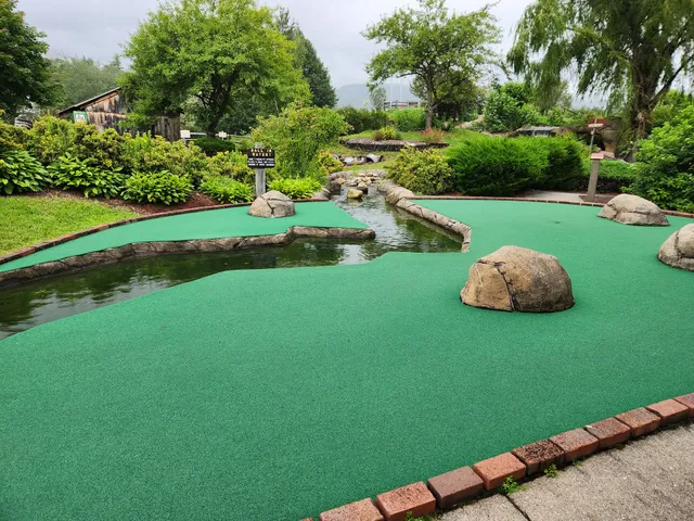 Hobo Hills Adventure Golf