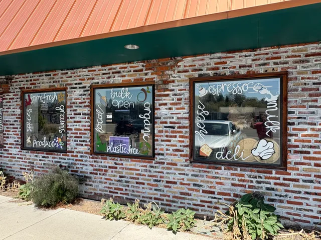 Roots Zero Waste Market