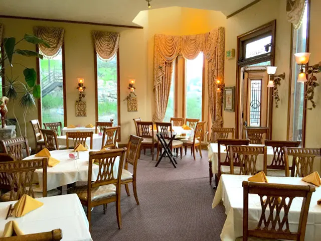 Saigon Landing Restaurant