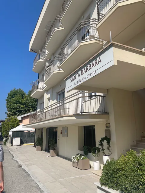 Santa Barbara hotel & apartments