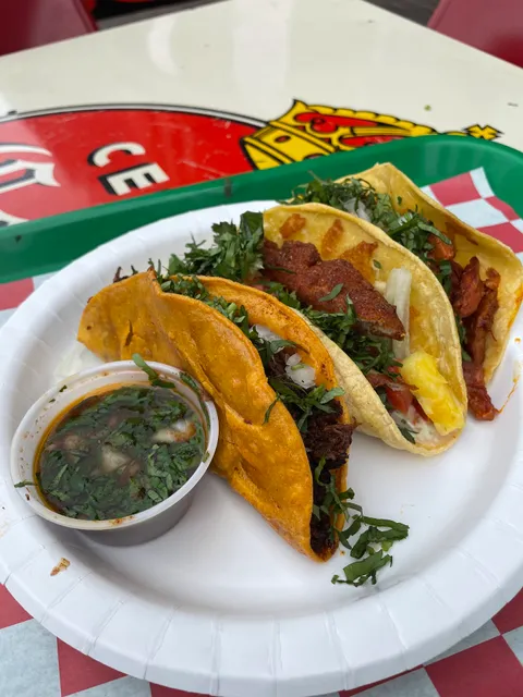 Pata Roja Tacos