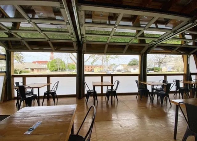 Johnson's Boucanière