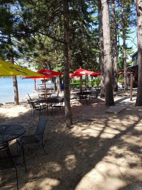 Silvercryst Supper Club Resort & Motel