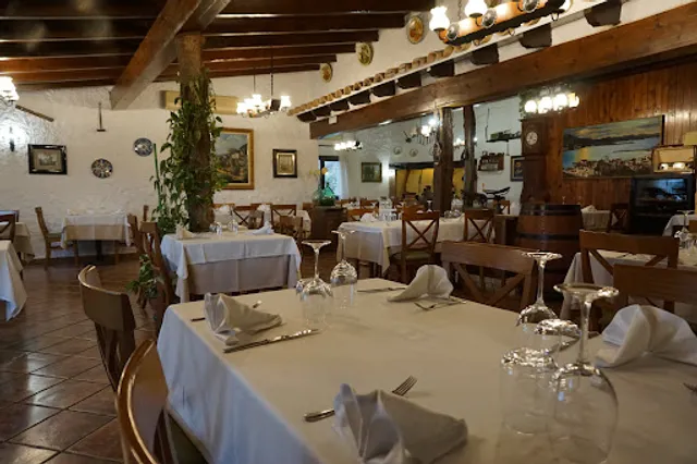 Mas Ullastre Restaurant
