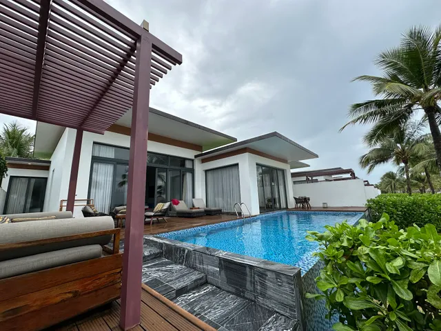 Mövenpick Residences Beach