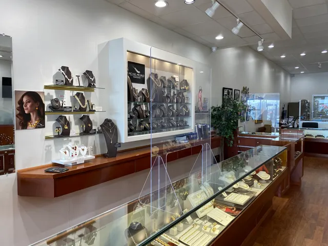 Frank & Fran's Showcase Jewelers