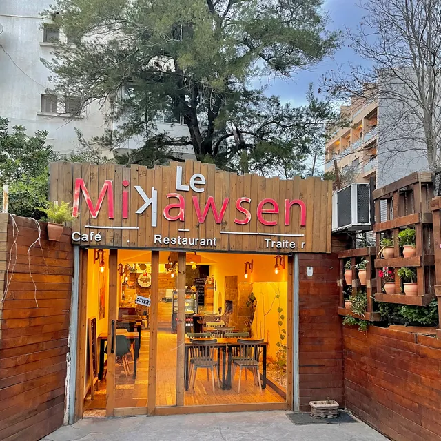 Le Mikawsen Restaurant & Café