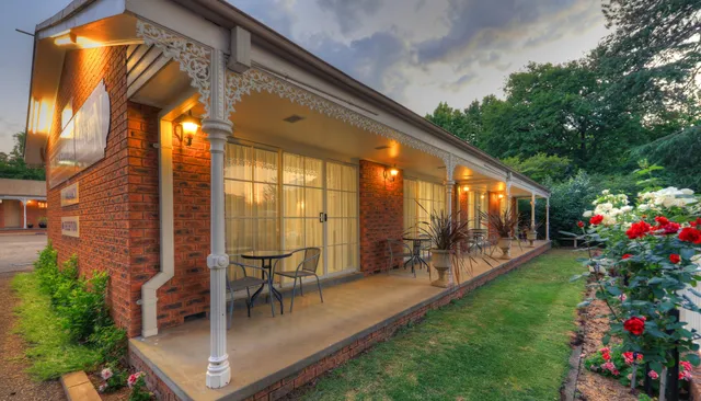 John Bright Motor Inn