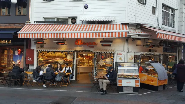 Beyaz Fırın Kadıköy