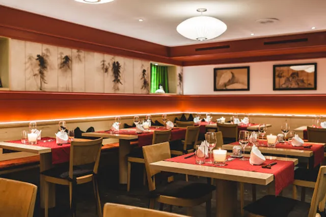 MADE IN ASIA – Restaurant & Sushibar