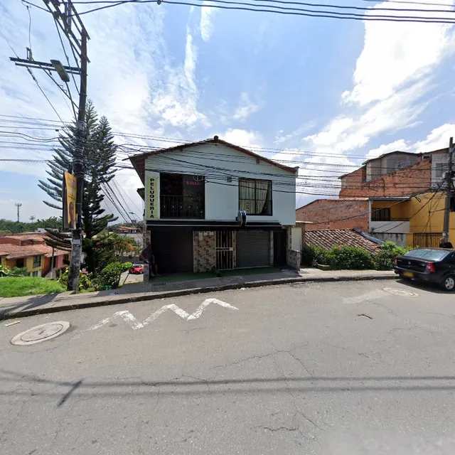 Las Melas: Arepas Y Empanadas