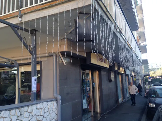 Johnny Take Ue' Via Jannelli