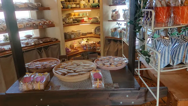 Handmade Cake Shop Cocotte