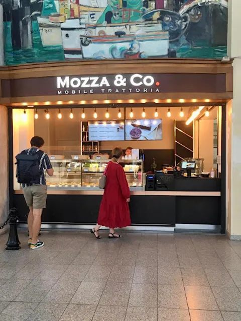 Mozza & Co