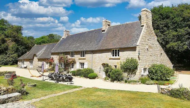 Chambres Grand Confort dans une Longère du XVè Siècle