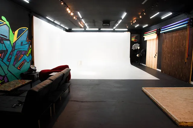 Creative Space LV - Arts & Photography Studio