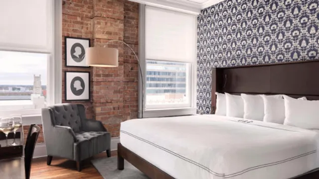 Q&C Hotel and Bar New Orleans, Autograph Collection