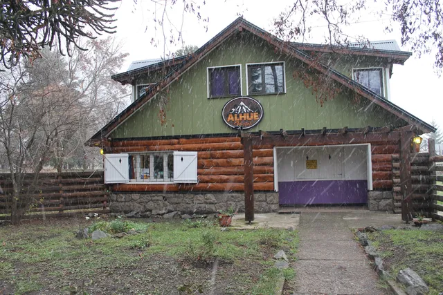 Alhue Patagonia Hostel