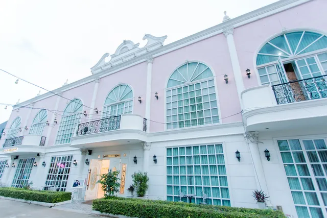 Westgate Residence Hotel